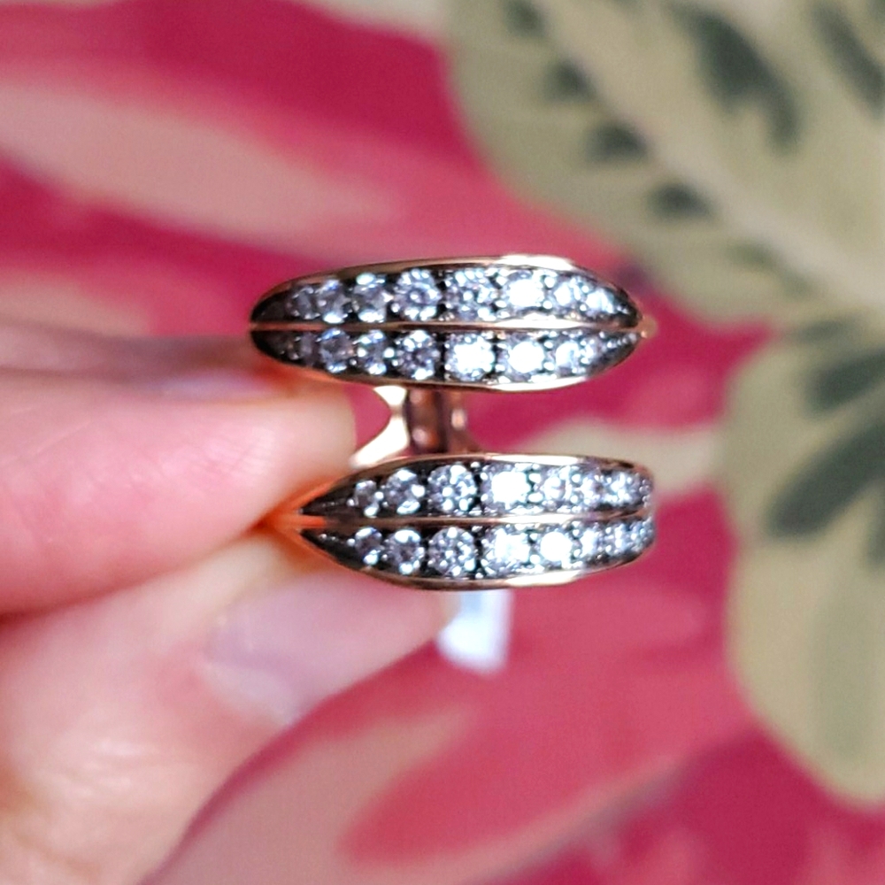 Henri Bendel Gold and Silver Crystal Ring Size 8 - Picture 5 of 7